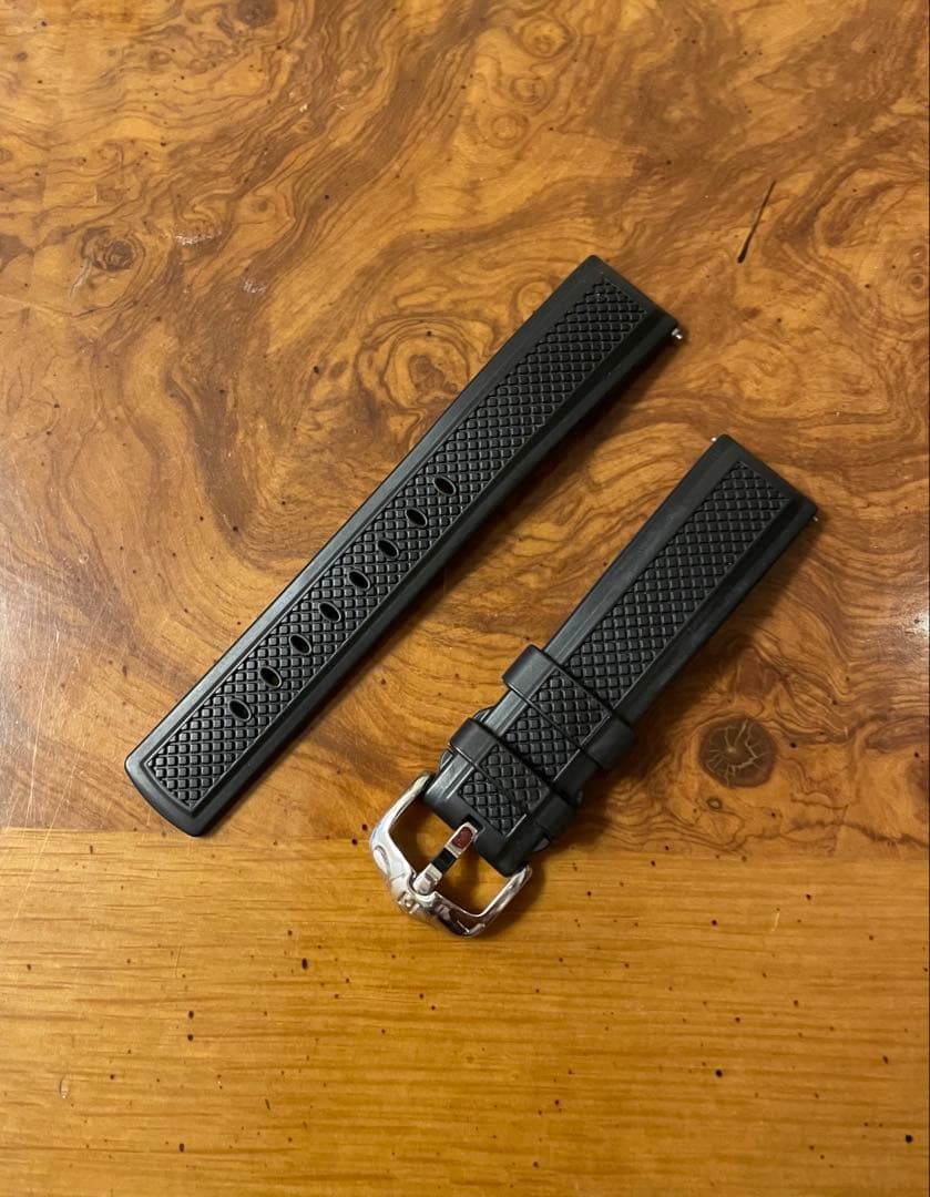 HIRSCH ヒルシュ ACCENT 腕時計用ラバーベルト　ラグ幅20mm 美品