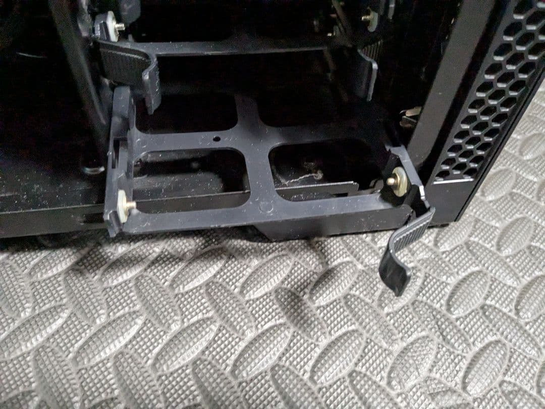 自作PC ベアボーン・実験向け、ゲーミングPCの素材にも