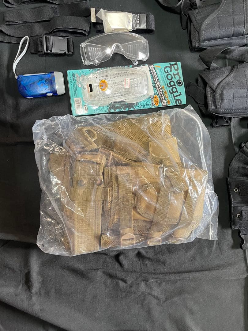 サバゲ 装備品セット V1ベスト カーキー ホルスター マグポーチ ベルト