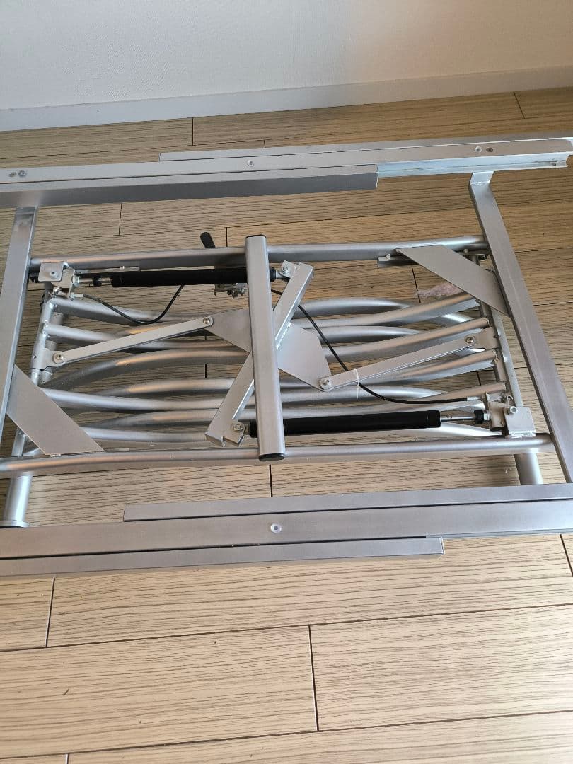 東京インテリア購入　折りたたみ式昇降ダイニングテーブル　ブラックガラス