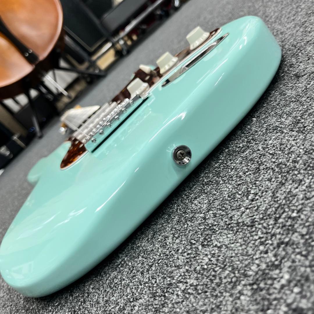 【9528】 Squier Stratocaster サーフグリーン 鼈甲
