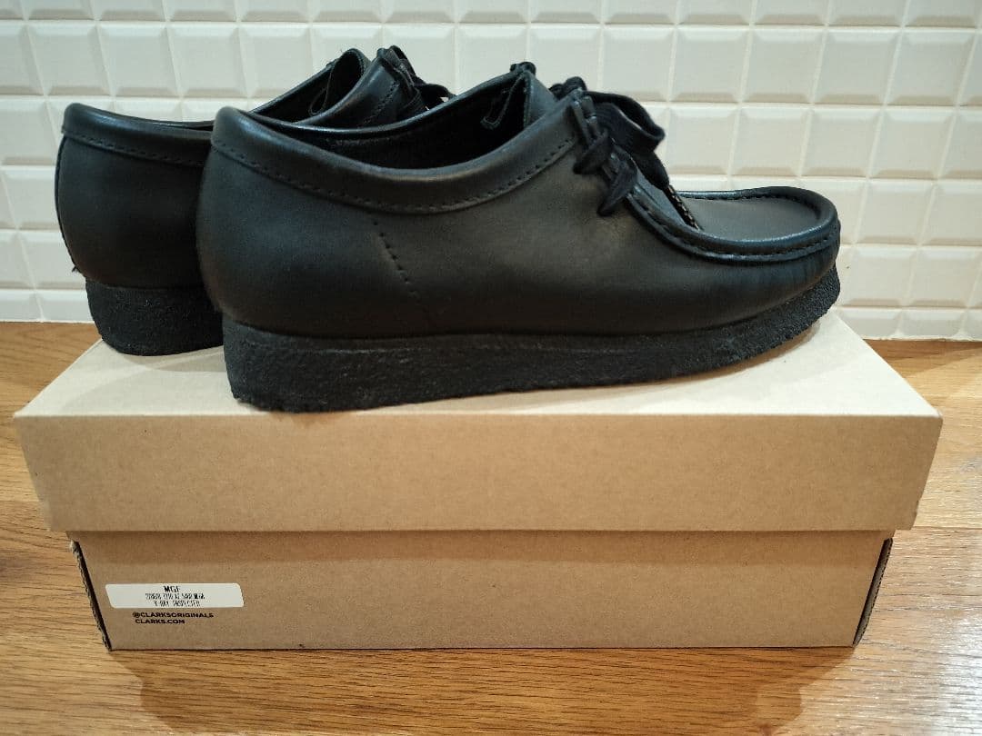 靴 Clarks Wallabee Black Leather
