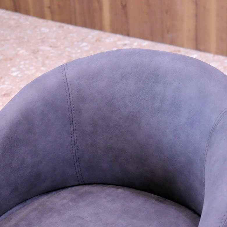 kao ダイニング4点セット