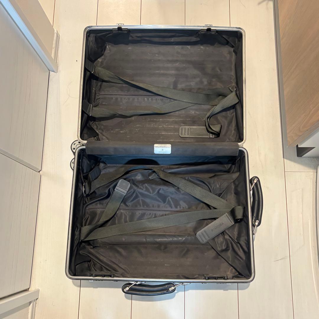 RIMOWA リモワ クラシック キャビン 4輪 機内持ち込み可 タイヤ2つ破損