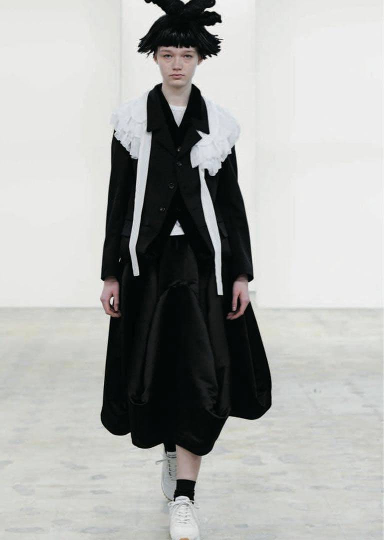 コムデギャルソン コムデギャルソン 24AW エステルサテン 変形スカート