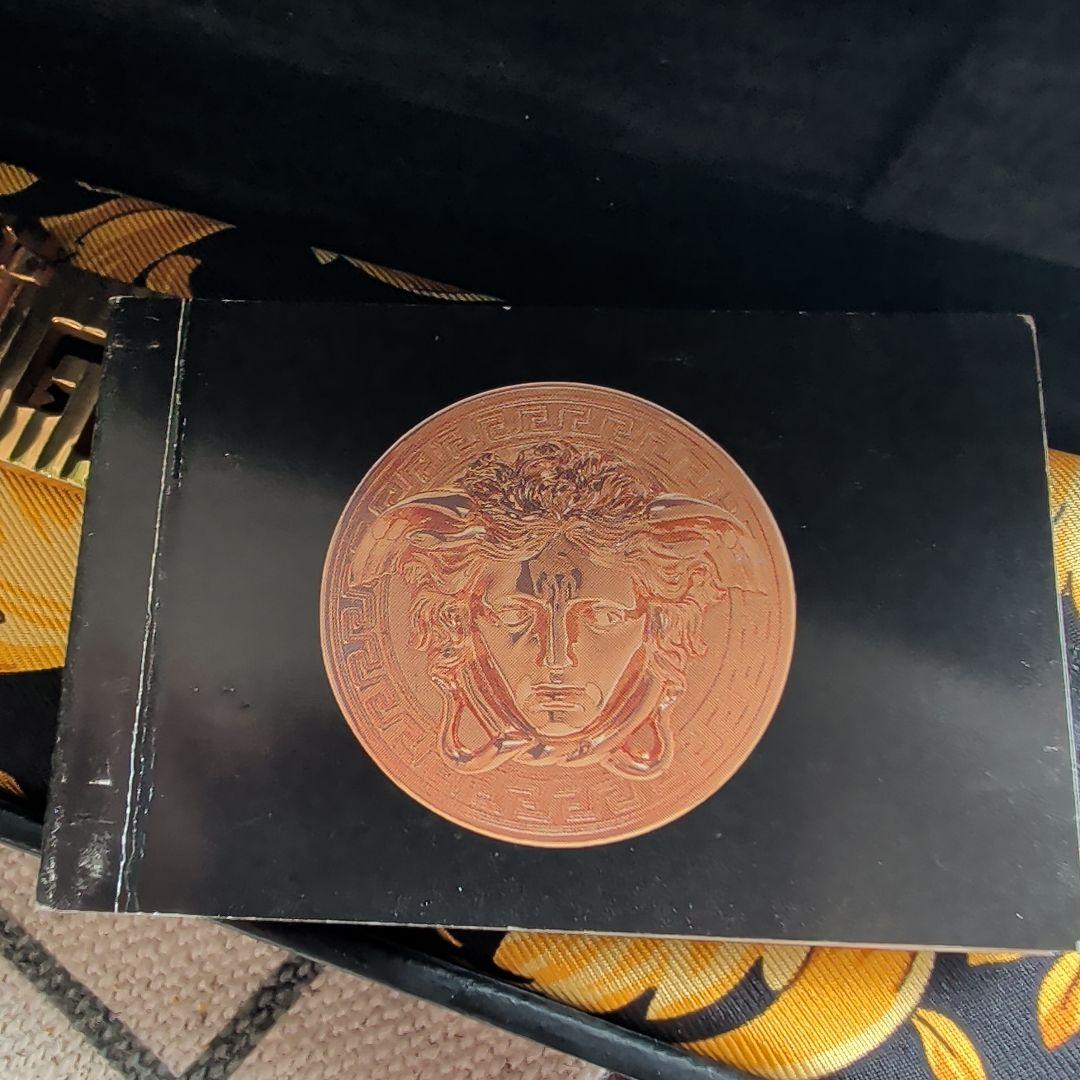 ヴェルサーチ　GIANNI VERSACE ゴールド腕時計