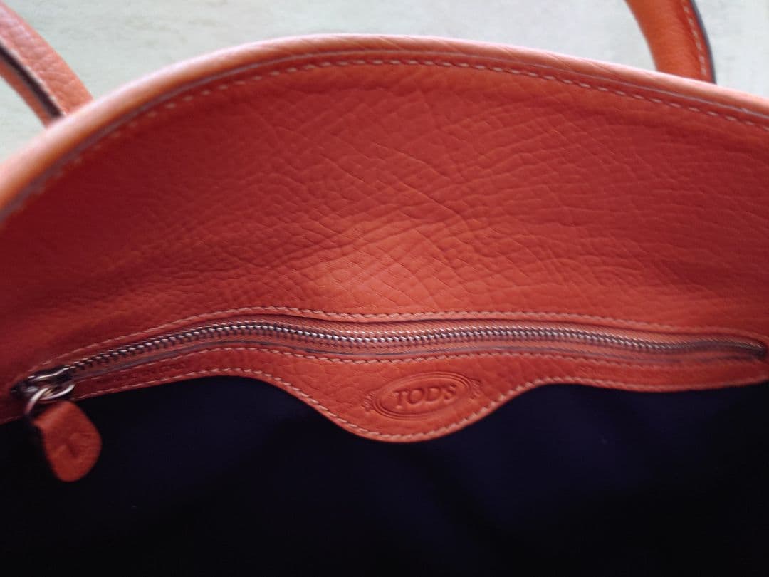 TOD'S トッズ本革ハンドバッグ