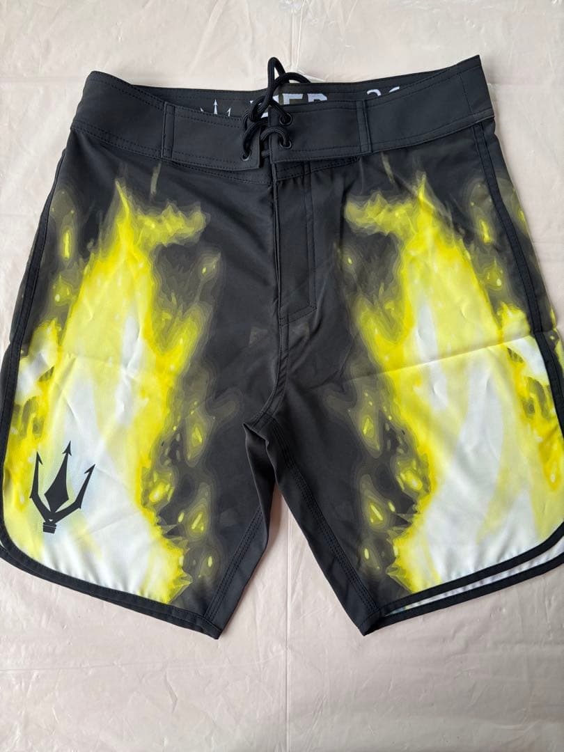 FIED サーフパンツ リングチェーンゴールドブラック