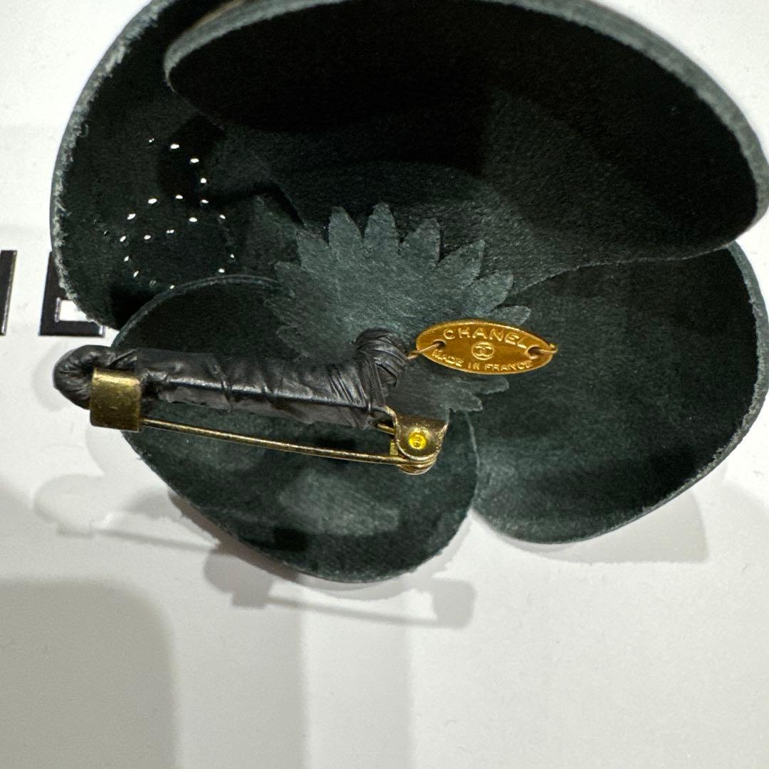 シャネル カメリア 黒革コサージュ ココマーク ロゴ レザー ヴィンテージ