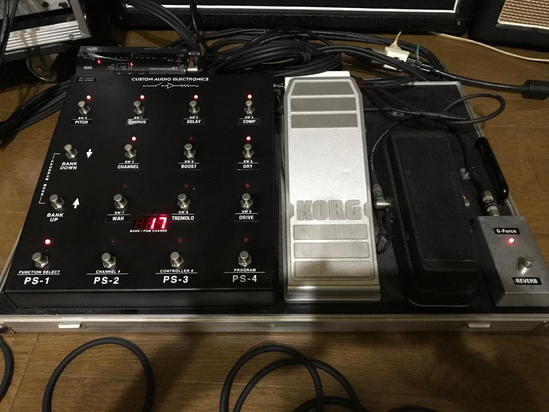 CAJ エフェクト・ラックシステムとフット・コントローラーのセット