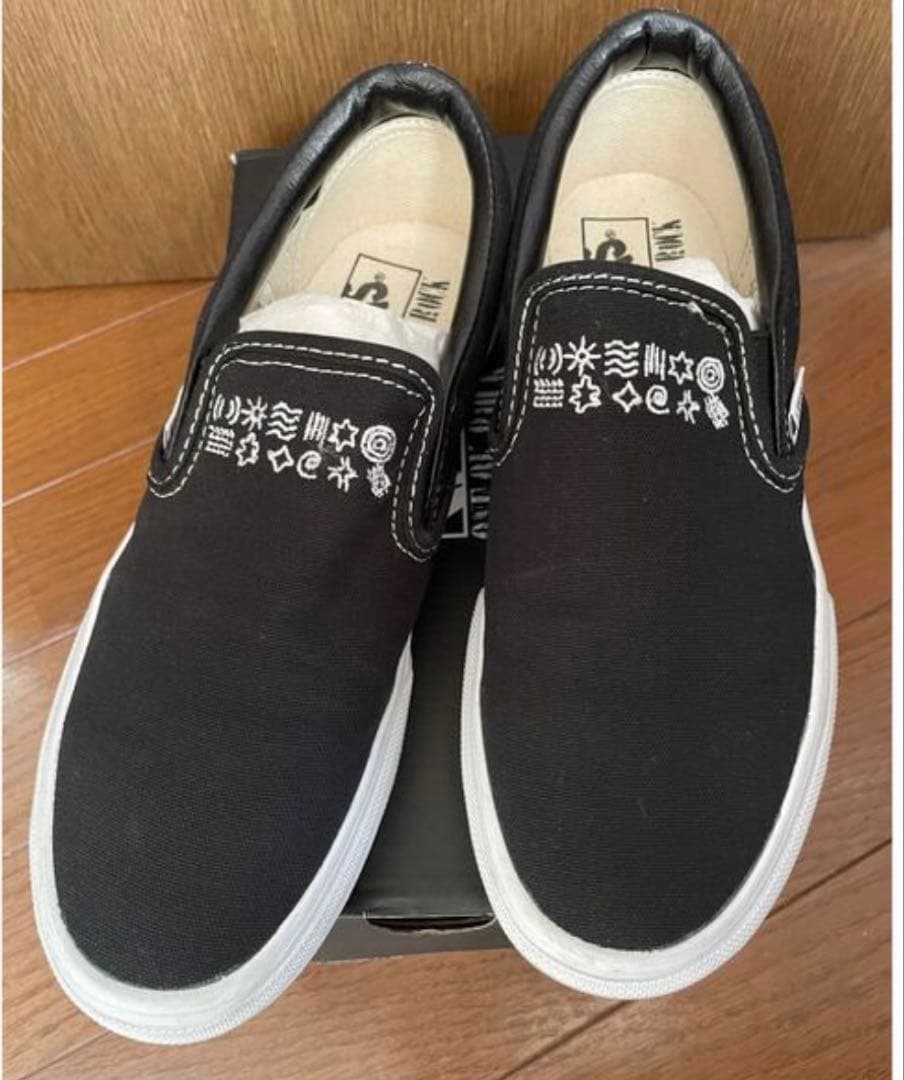 ONE OK ROCK VANS 限定　コラボ　ワンオク　24cm スリッポン ONE OK ROCK VANS 限定コラボワンオク24cm スリッポン