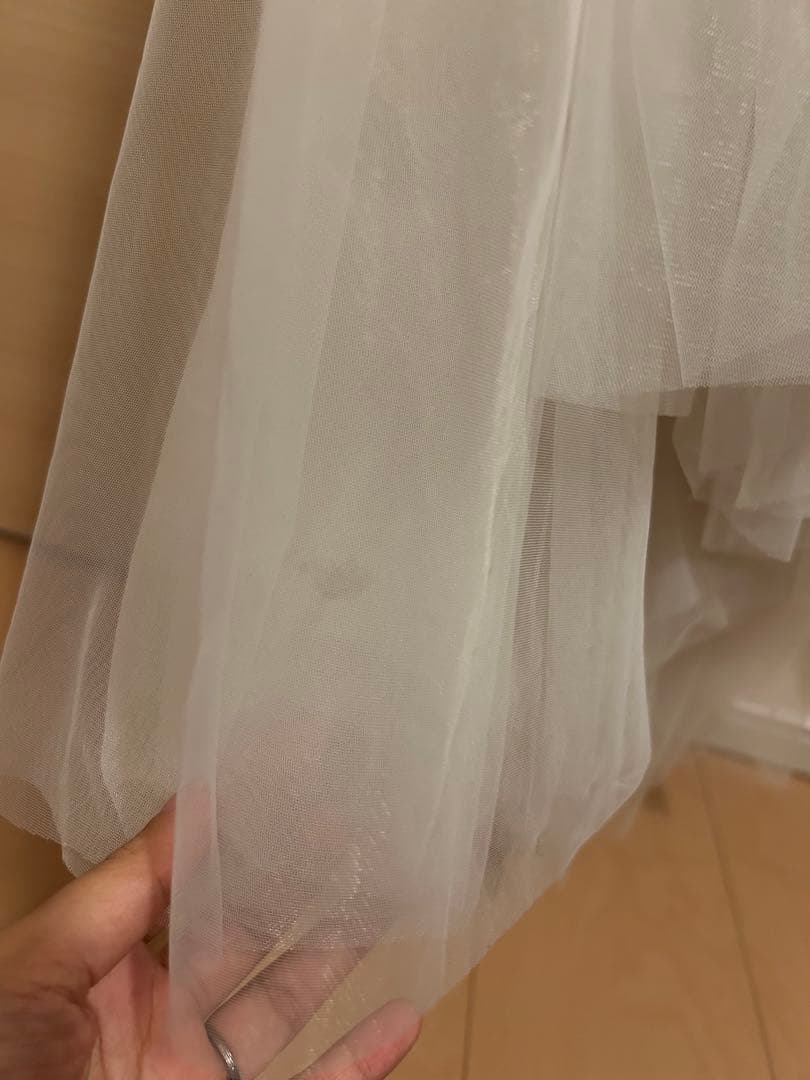 ウェディングドレス フラワーモチーフ刺繍長袖 Aライン