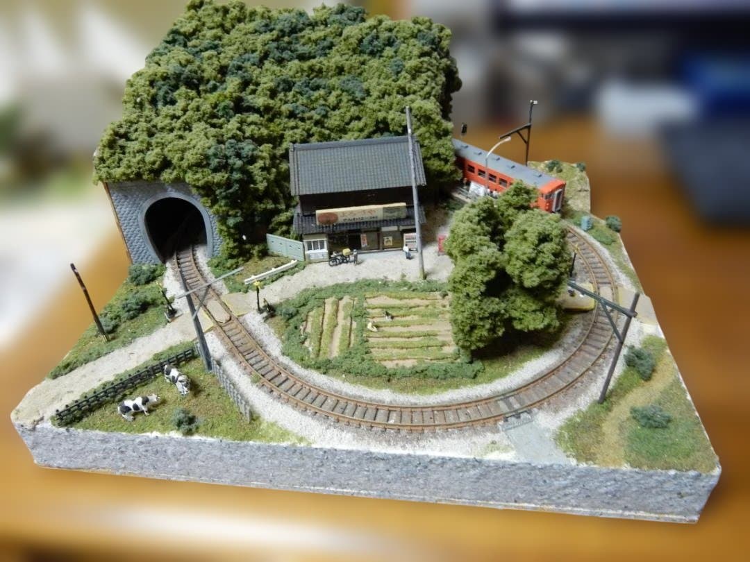 Nゲージミニジオラマ　田舎の駅前風景