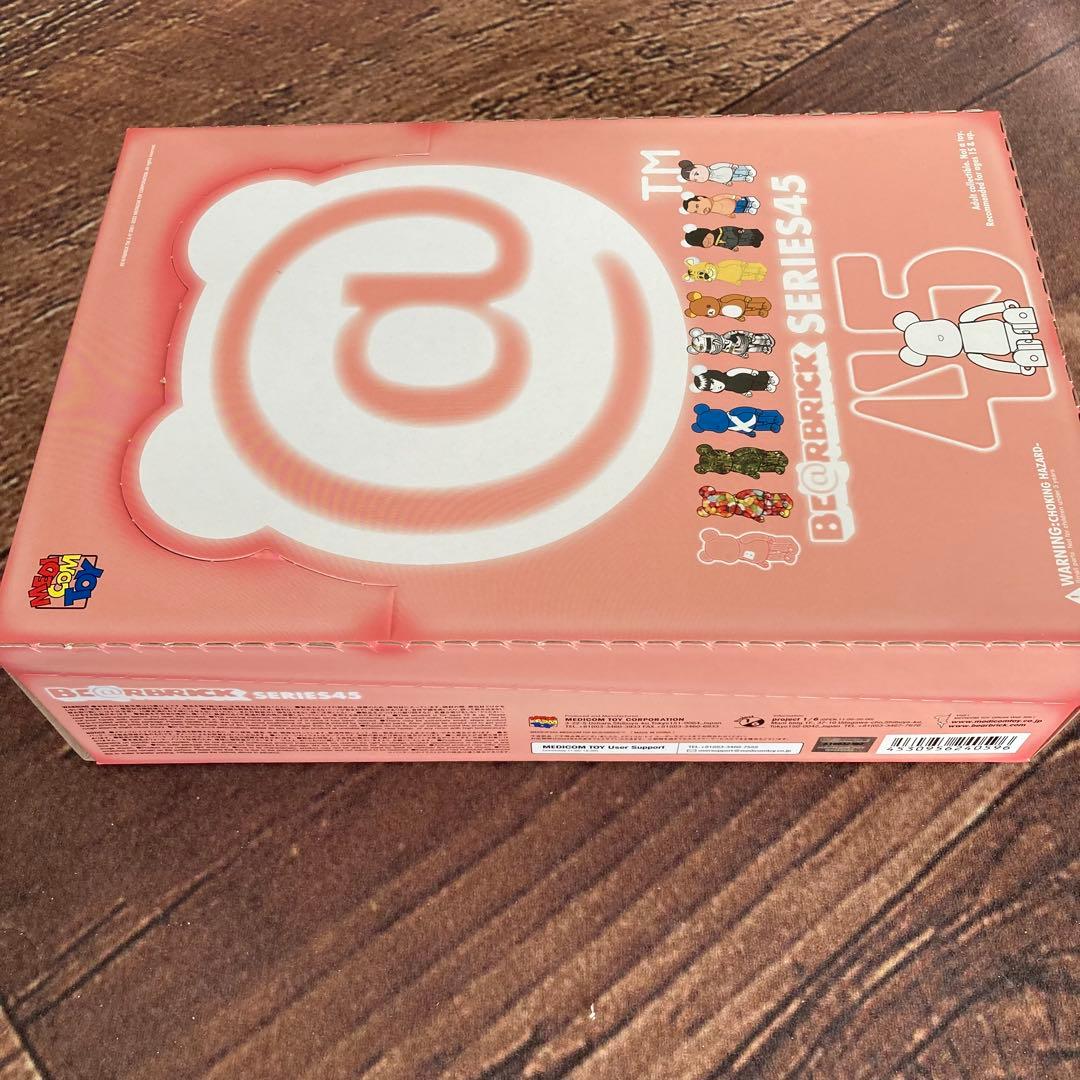 【新品・未開封】ベアブリック BE@RBRICK SERIES 45 BOX