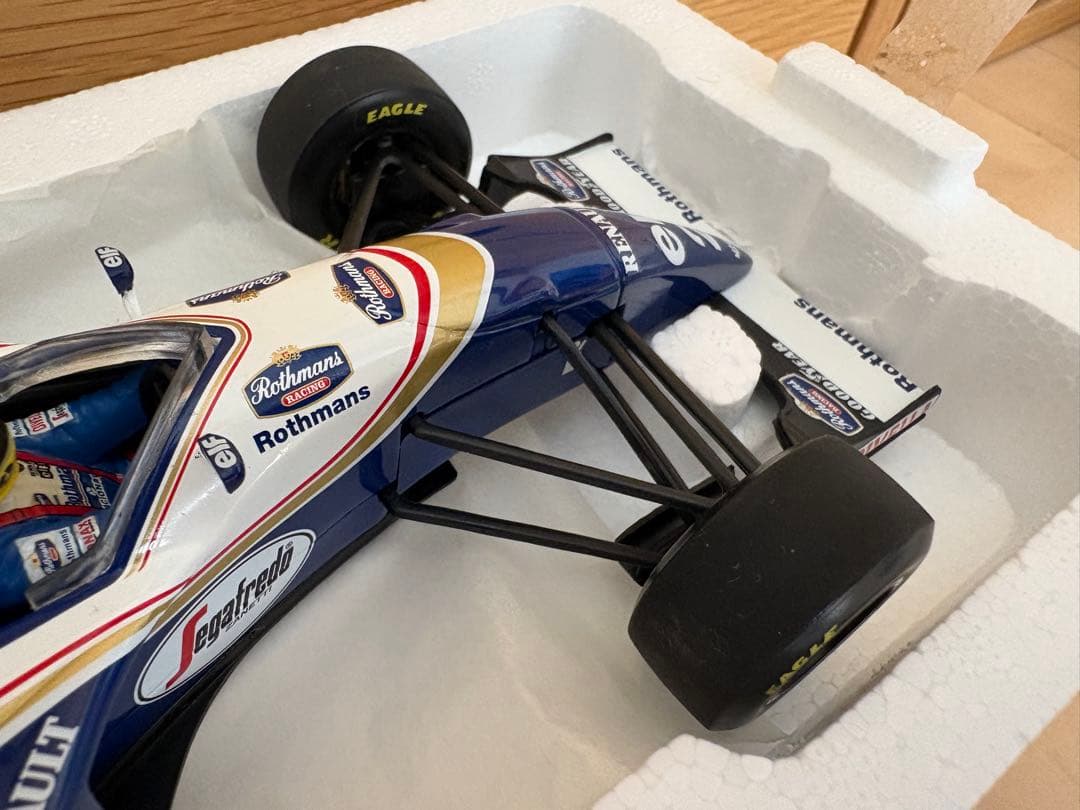 1/18 Williams FW16 Renault F-1 ロスマンズ仕様