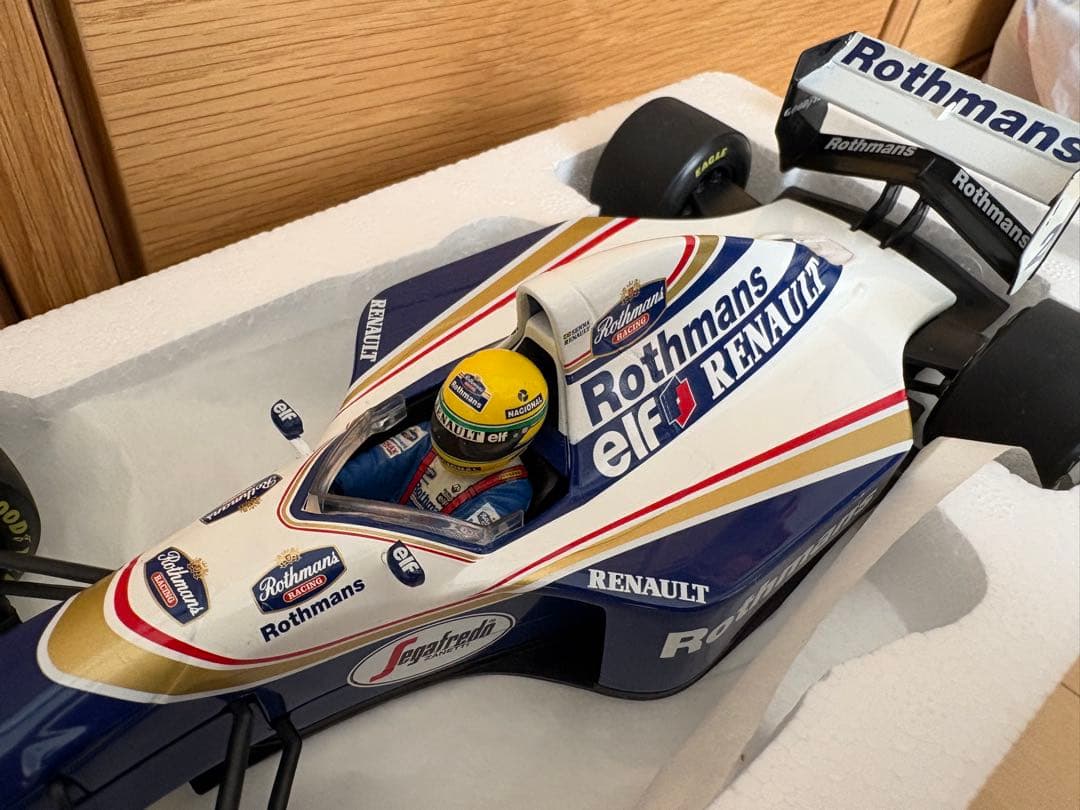 1/18 Williams FW16 Renault F-1 ロスマンズ仕様