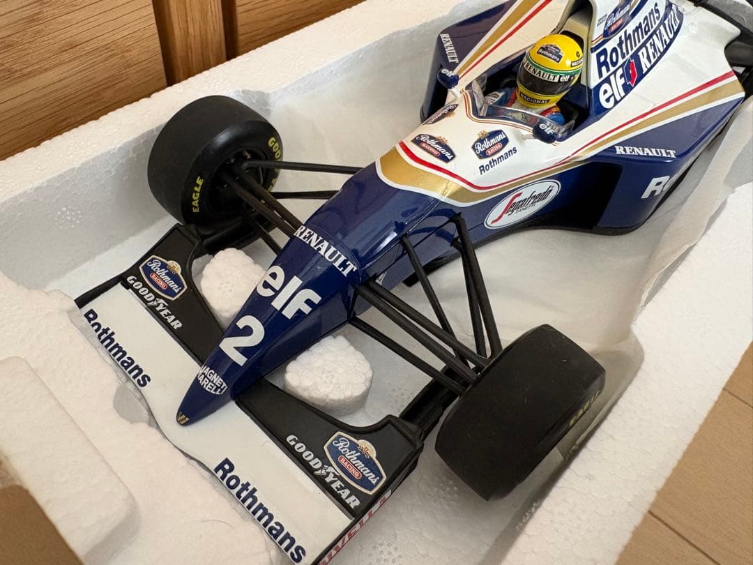 1/18 Williams FW16 Renault F-1 ロスマンズ仕様