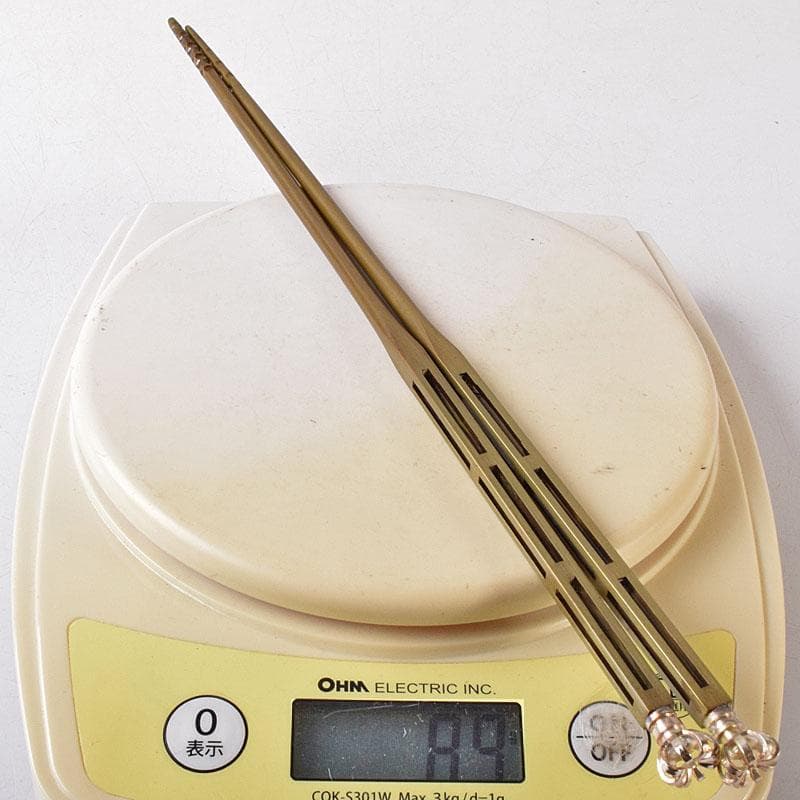 金工師　木村清五郎（清雲）造　黄銅　菊頭　四方すかし飾　火箸　共箱　CR8195