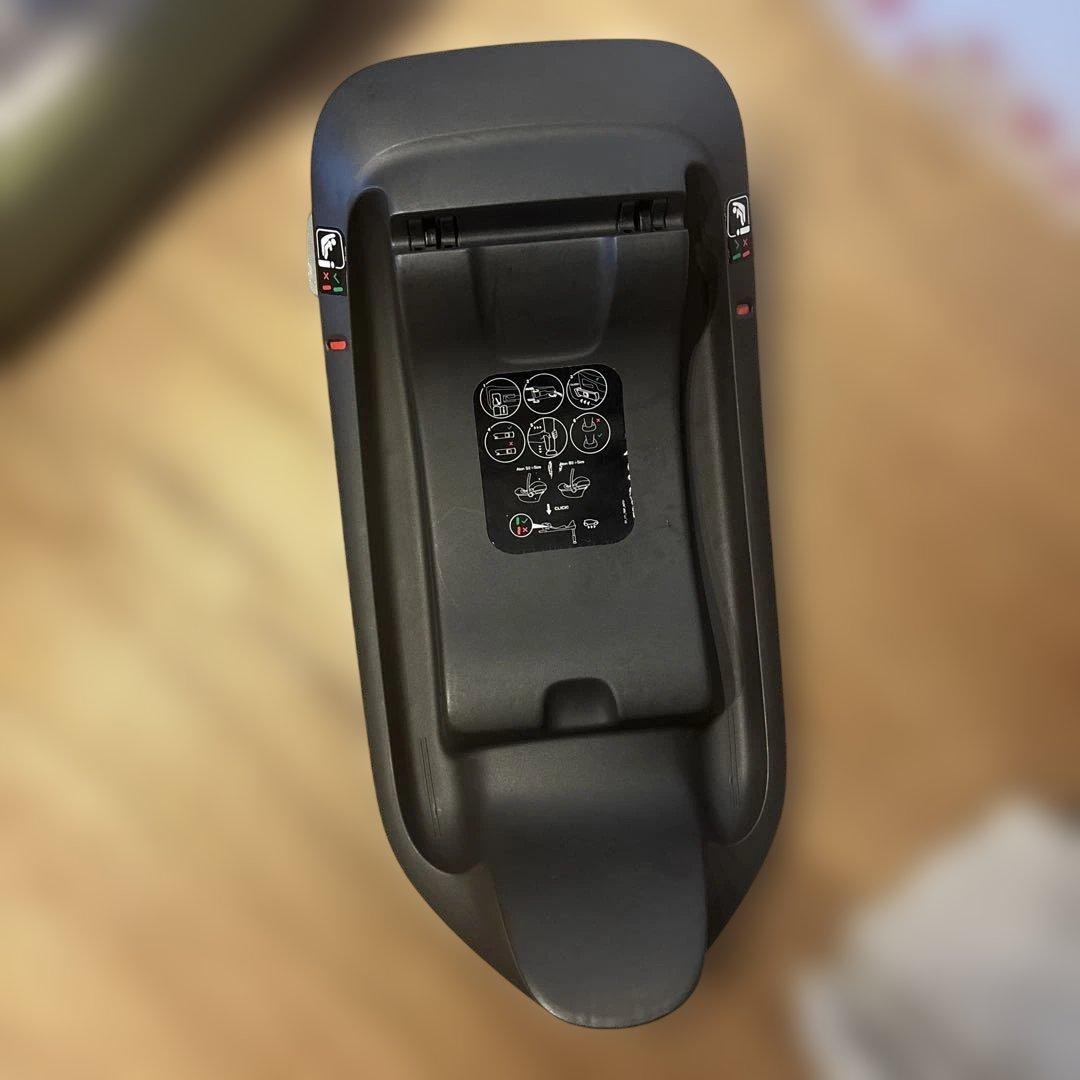 y ❥ ❥⭐︎エイトン S2 i-Size ベースONE