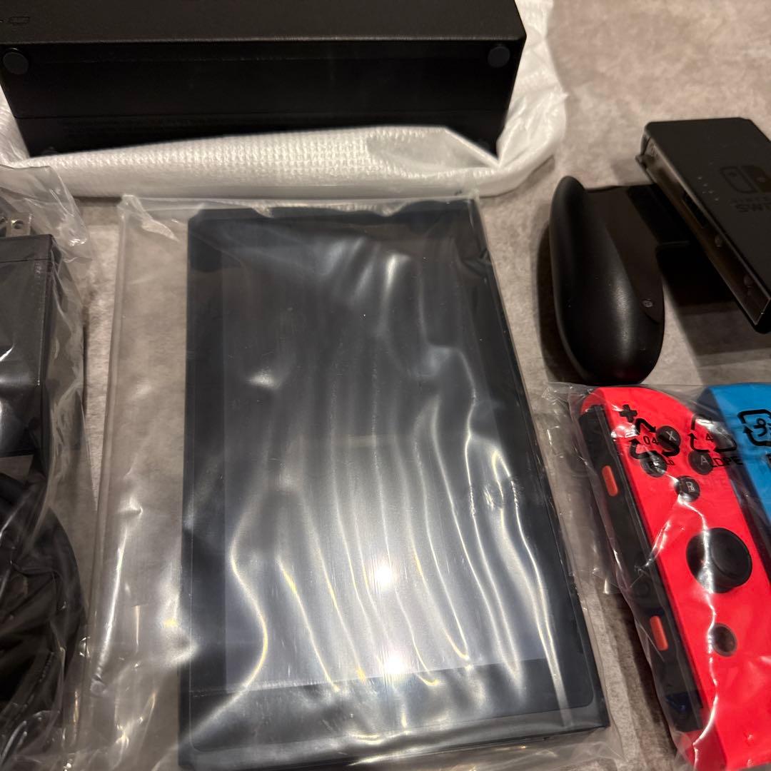 Nintendo Switch 本体セット（赤/青Joy-Con）価格交渉可