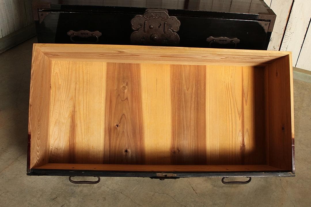 綺麗な時代庄内箪笥 抽斗2段