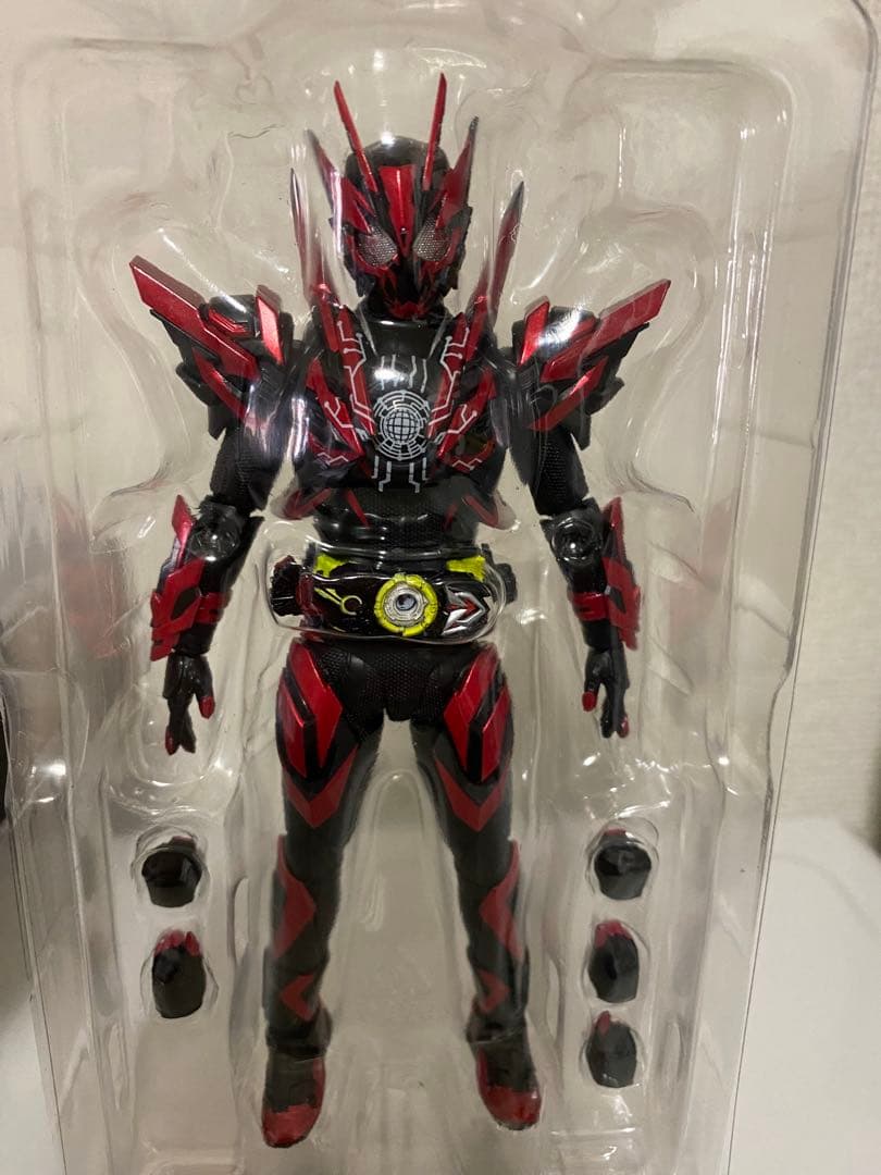 S.H.Figarts 仮面ライダーゼロワン　ヘルライジングホッパー