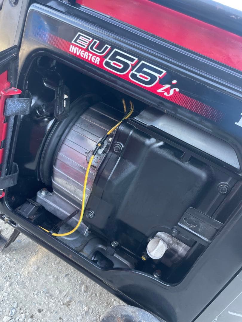 ホンダ インバーター発電機 EU55is 5.5kVA 単相100V・200V