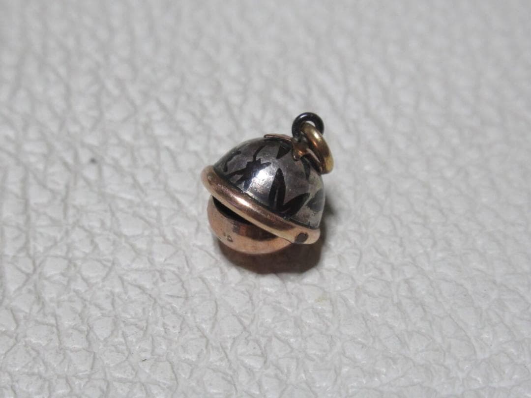 古董，中國古佛像，古銅製，光背裹に銘文が有リます，重約1100克