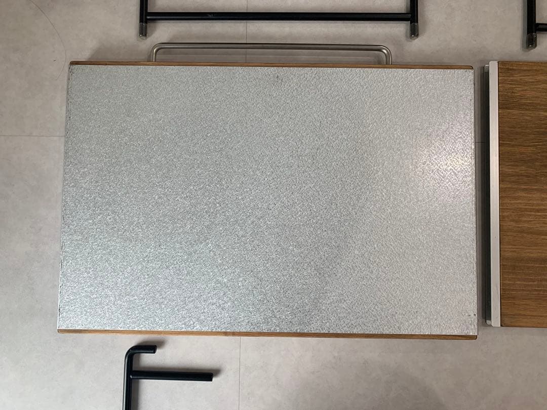 GARAGE CAMP STORE テーブル ランタンハンガー付き キャンプ