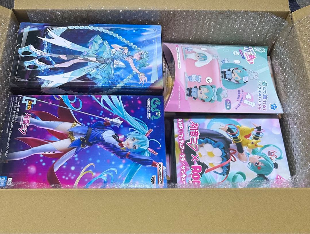 初音ミク フィギュア＋その他　9個　まとめ売り　美少女　アクぬい　巡音ルカ