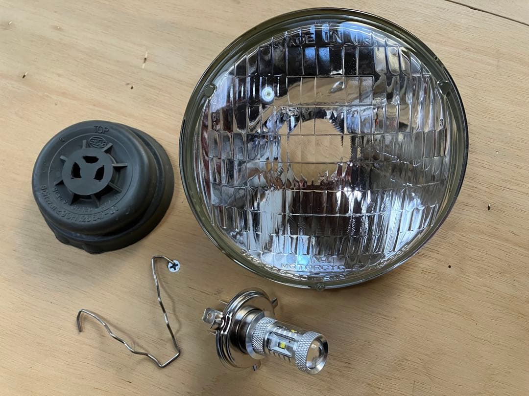 純正H4 FX XL 5-3/4 曲面レンズ ヘッドライト スポーツスター - メルカリ