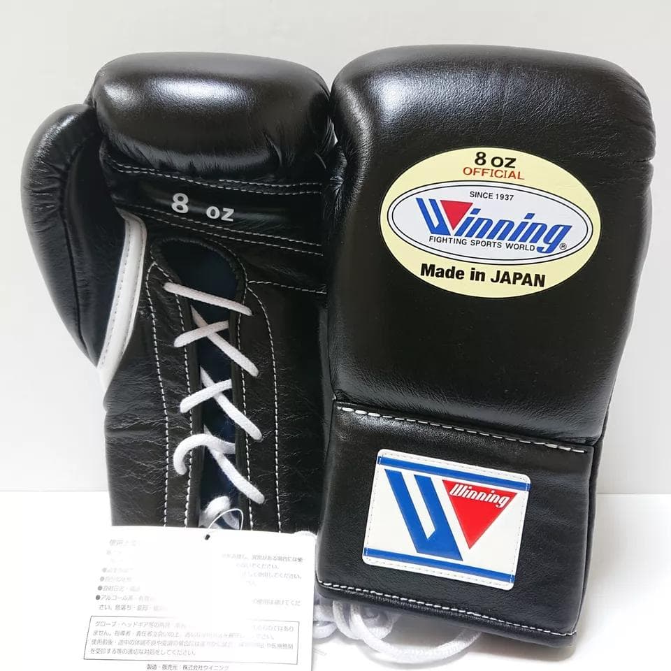 Winning ボクシンググローブ 10 oz 黒金