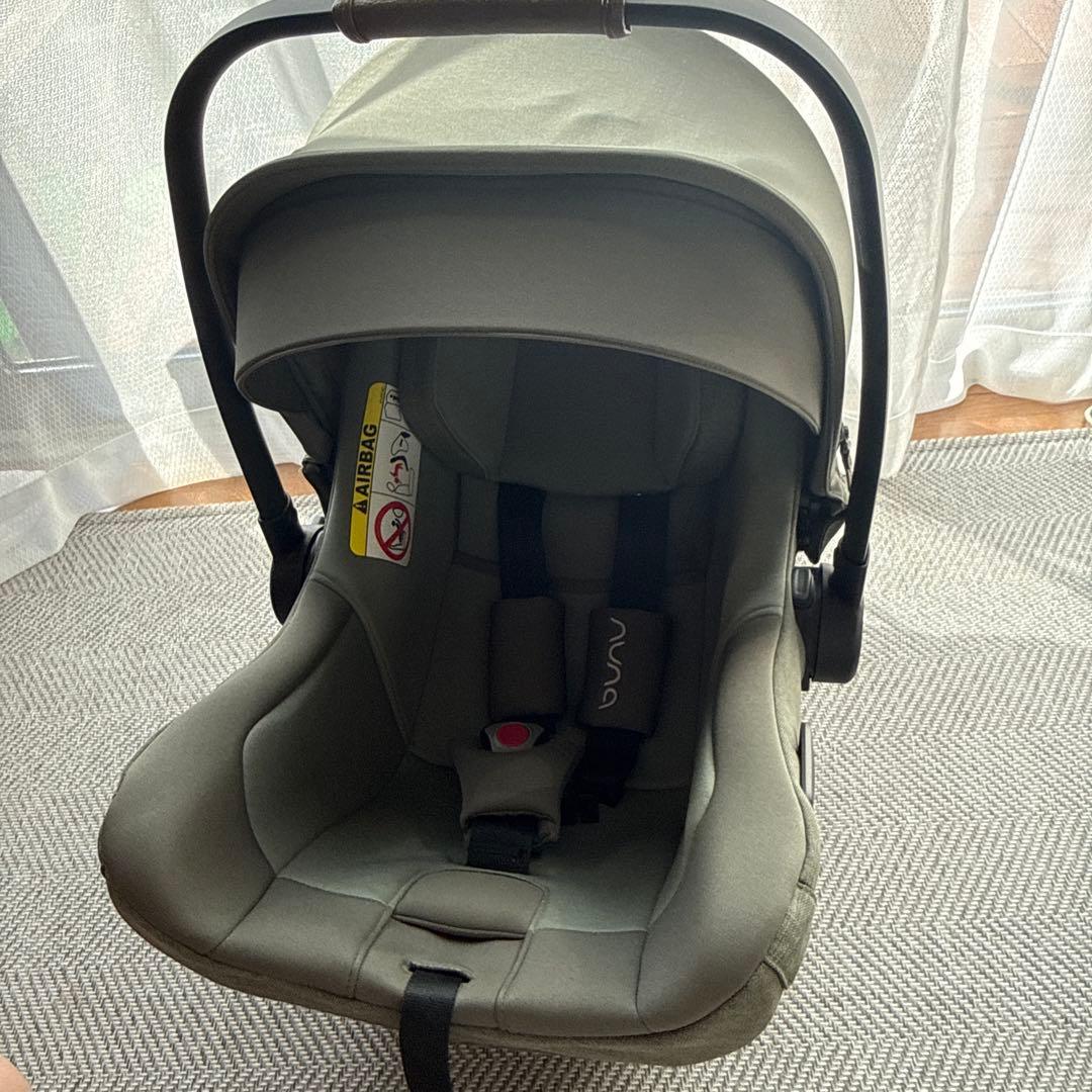 チャイルドシート nuna pipa next N.