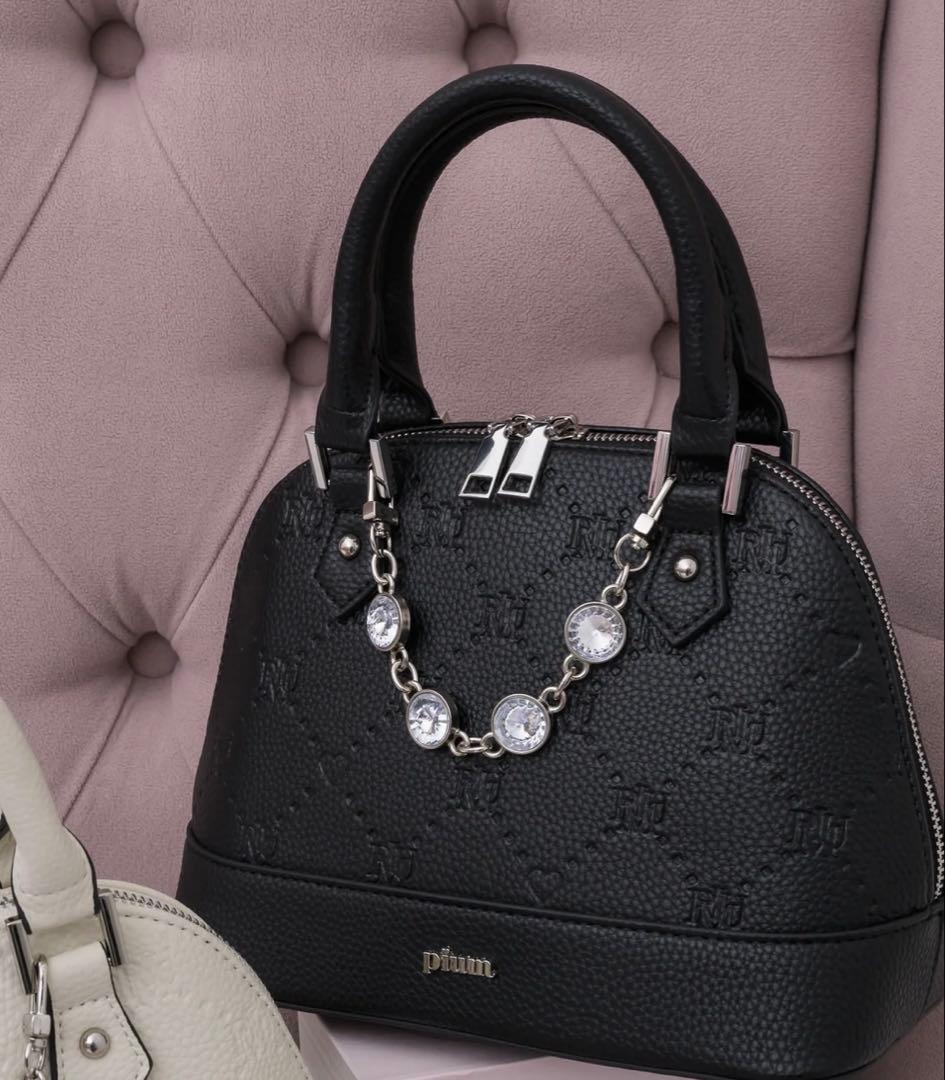 【最終お値下げ‼️】piumビジュー付き モノグラムミニバッグ ピウム