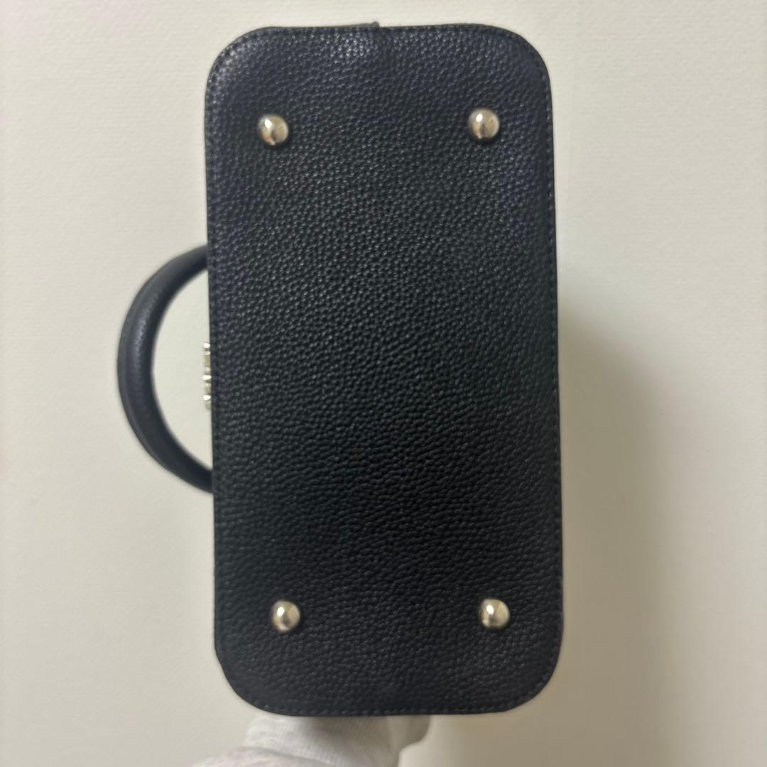 【最終お値下げ‼️】piumビジュー付き モノグラムミニバッグ ピウム