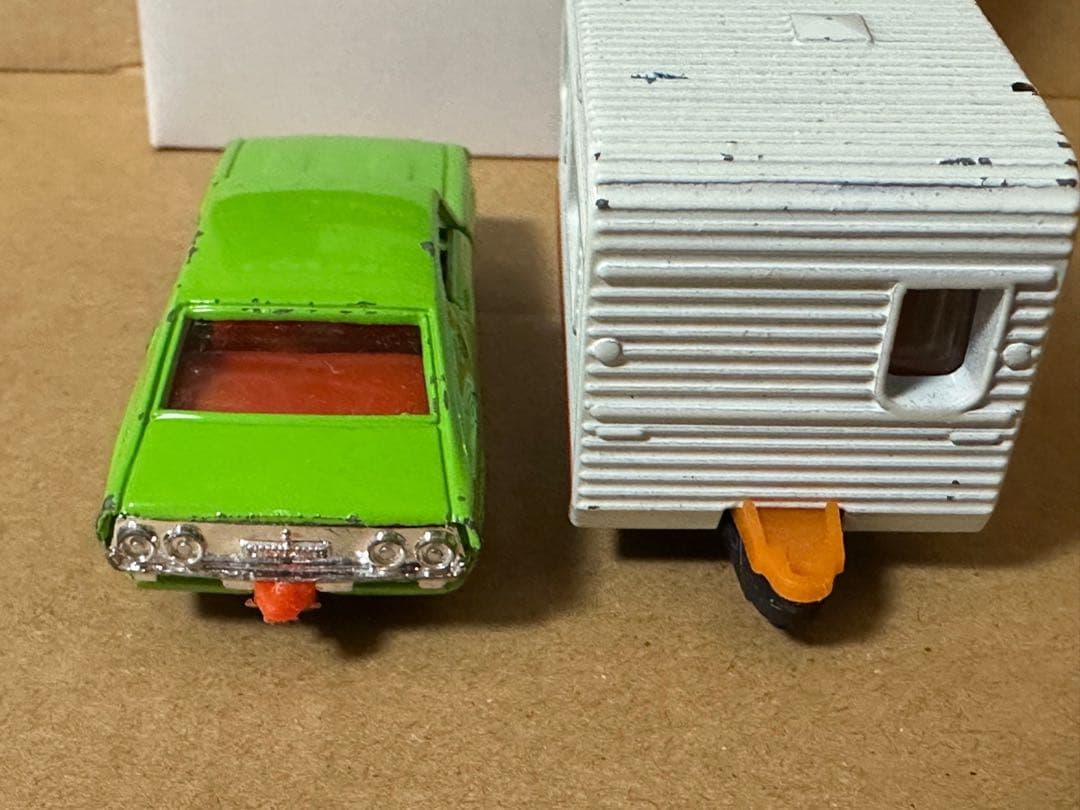 トミカ黒箱65フランスベッドキャンピングカースカイライン岩石落としスタント日本製