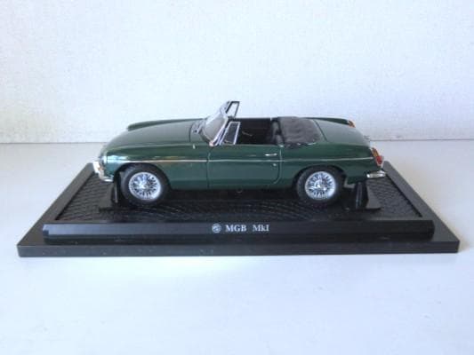 特価 京商 (1/18) MGB MK.Ⅰ