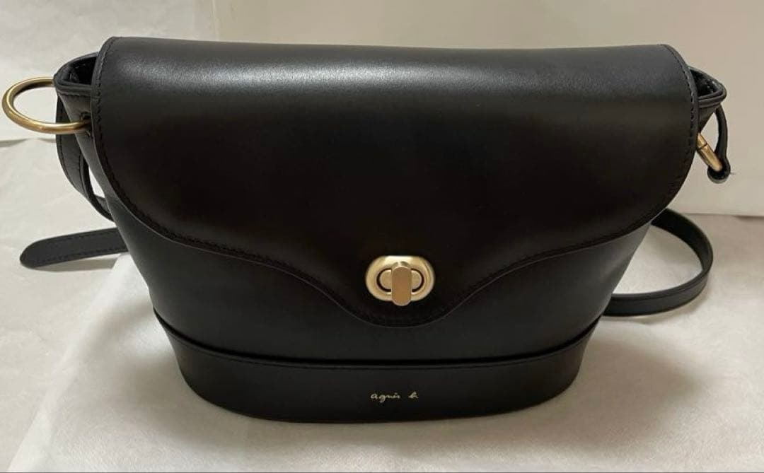 【美品】アニエスベー　ショルダーバッグ　牛革　ブラック