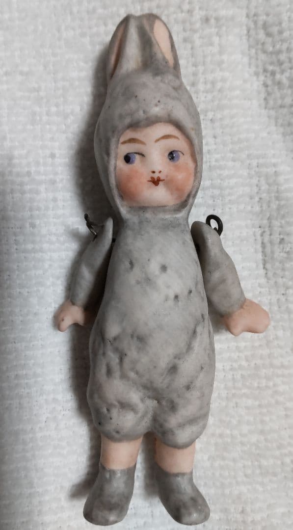 アンティーク】ドイツ製うさぎのビスクドール