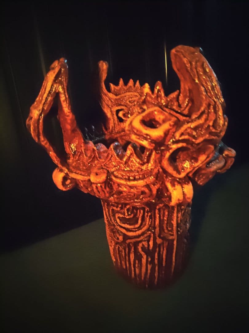 火焔型土器 三条の縄文 高さ250mm 幅250mm 重さ3kg 火焔型