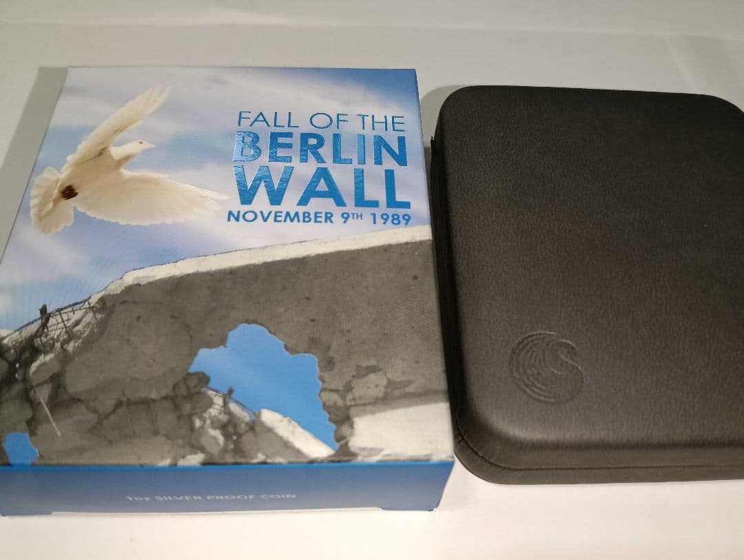 ベルリンの壁崩壊20周年記念1オンス銀貨 .999純銀 限定発行：5,000枚