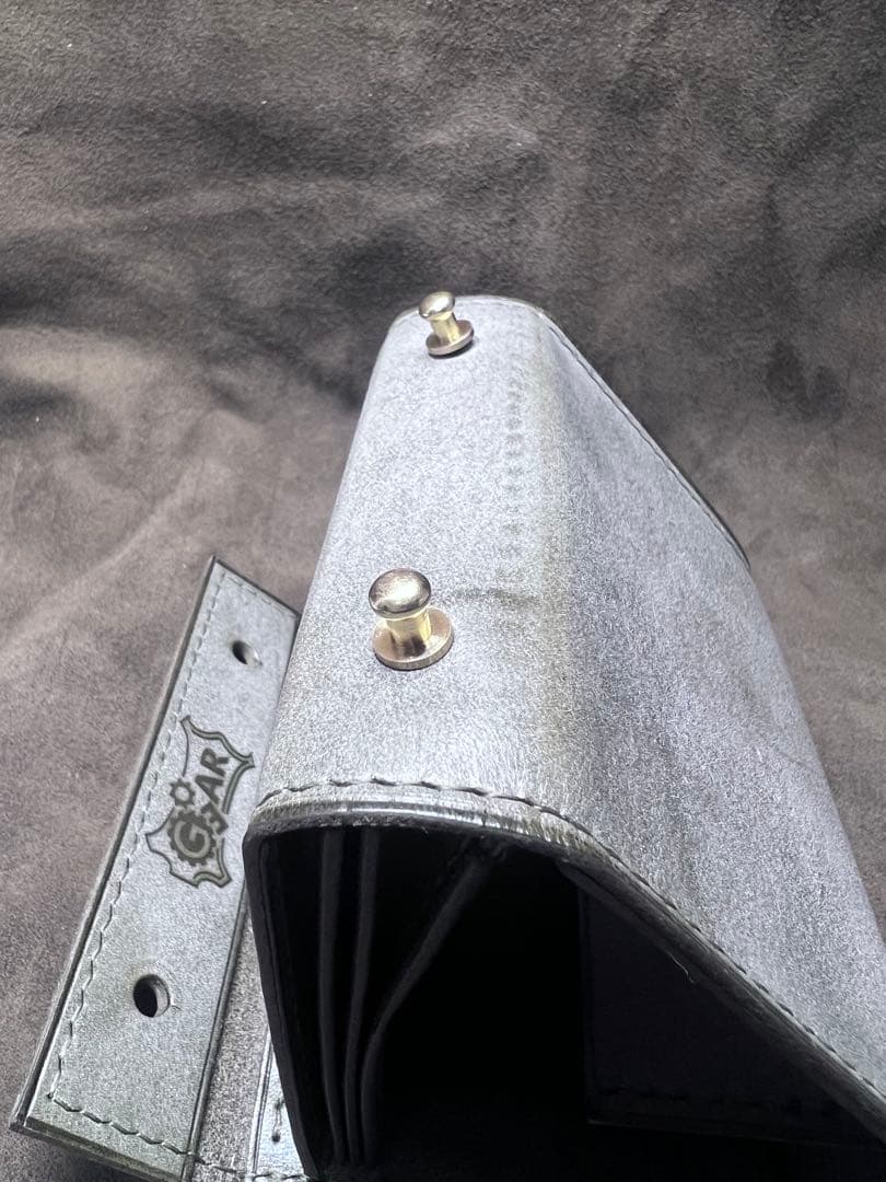 て*つ様 エムピウ　ミッレフォッリエ　同型　財布　ロロマレザー