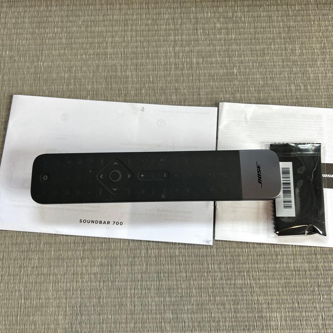 Bose Soundbar 700 本体と付属品