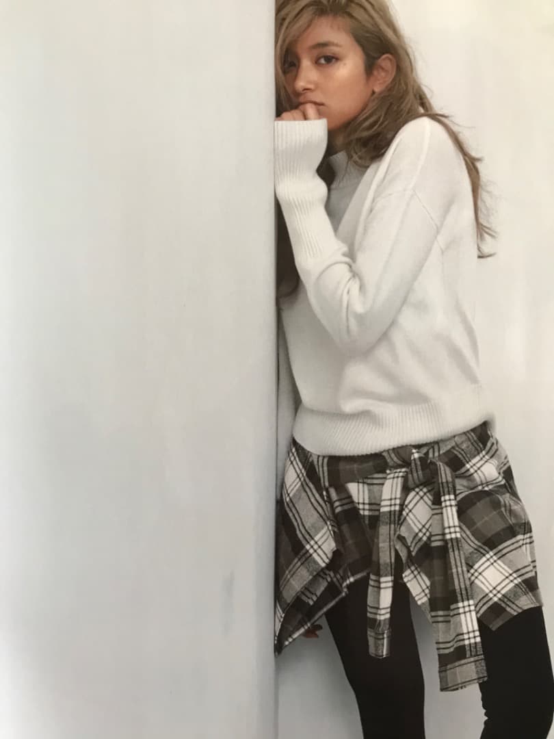 ピーチジョン カタログ　モデル　ローラ　マギー