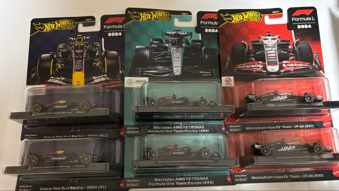 ホットウィール F1 formula1 3種 レッドブル メルセデス ハース
