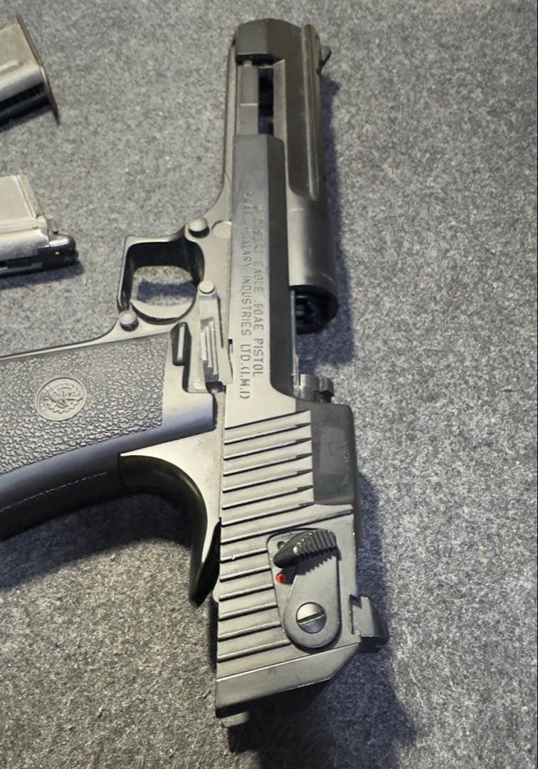 東京マルイ　ガスブローバック　デザートイーグル スペアマガジン付