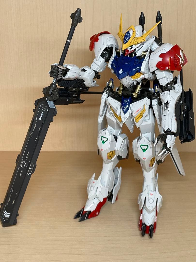 1/100 フルメカニクス ガンダムバルバトスルプス MG 1/100 ガンダム