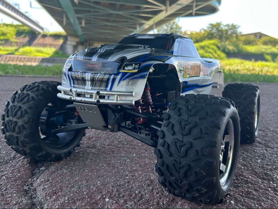 動作確認済み✨　トラクサス　t-maxx 3.3　エンジン　ニトロ