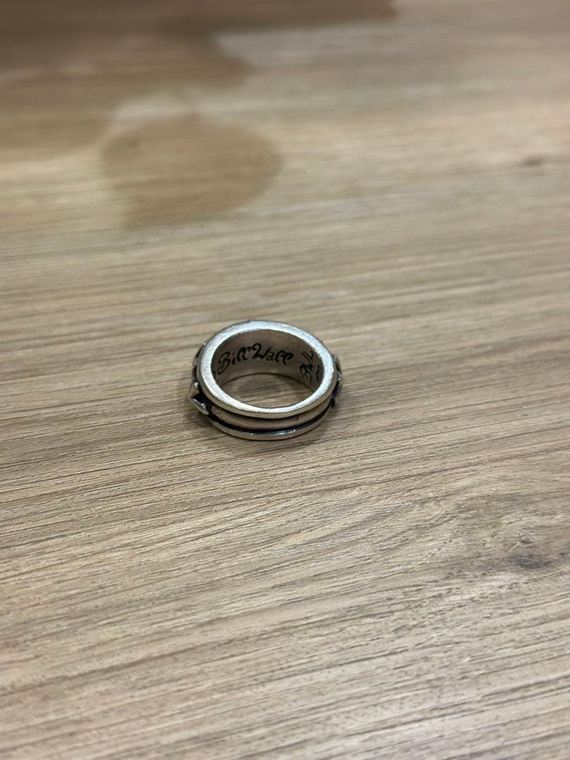 bill wall leatherビルウォールレザーラージラッキークロスリング