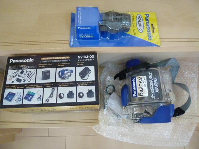 広*ム様 新品Panasonic ビデオカメラDIGICAM NV-DJ100